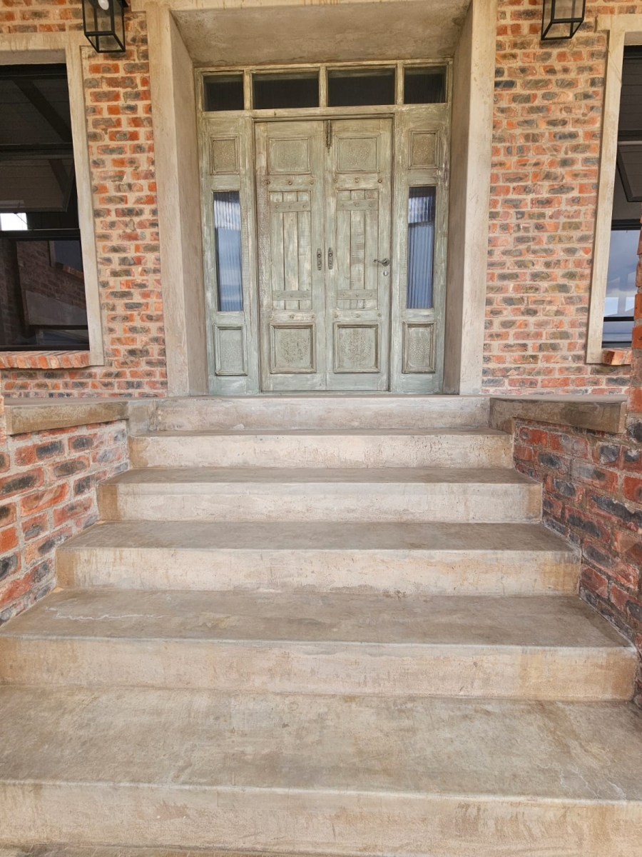 4 Bedroom Property for Sale in Stilbaai Wes Western Cape